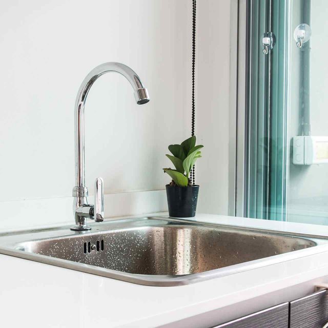 https://jblplumbing.co.uk/wp-content/uploads/2018/10/gallery_projects_19-640x640.jpg