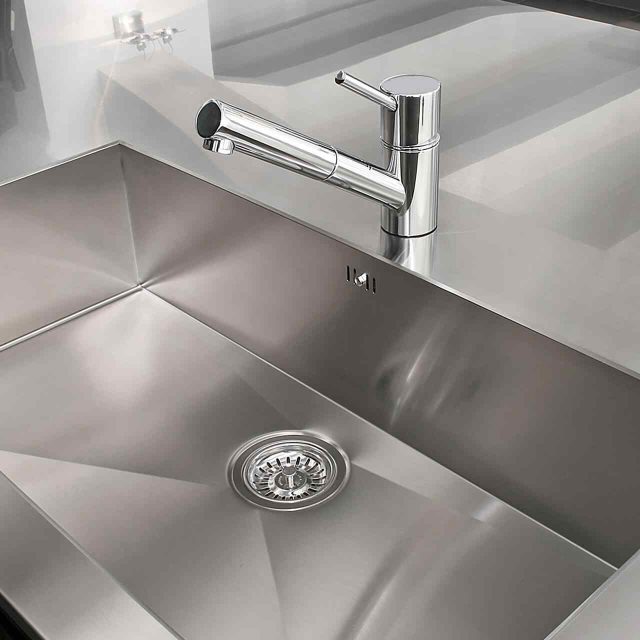 https://jblplumbing.co.uk/wp-content/uploads/2018/10/gallery_projects_21-640x640.jpg